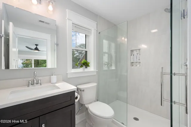 $1,600,000 | 768 Hunt Club Drive, Corolla, NC 27927