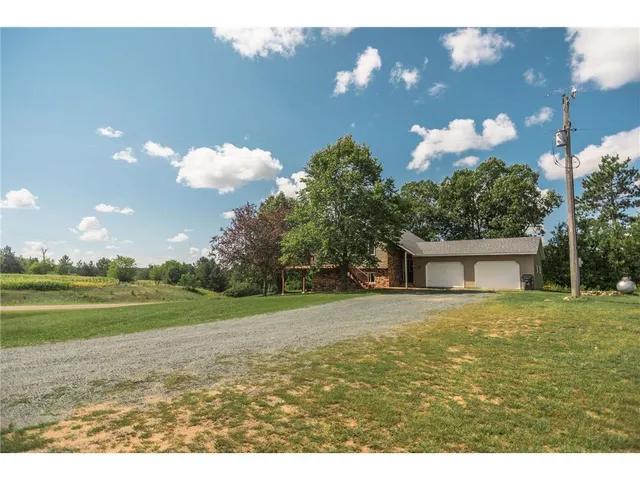 $300,000 | 28063 Forest Road, Pine City, MN 55063