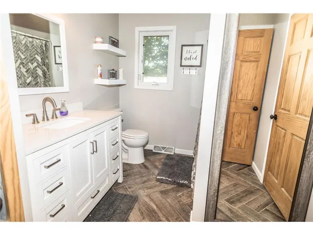 $300,000 | 28063 Forest Road, Pine City, MN 55063