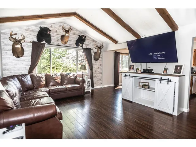 $300,000 | 28063 Forest Road, Pine City, MN 55063