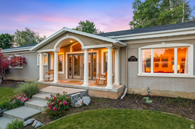 3250 Mohawk Lane Provo, UT 84604 - Photo 4 of 94