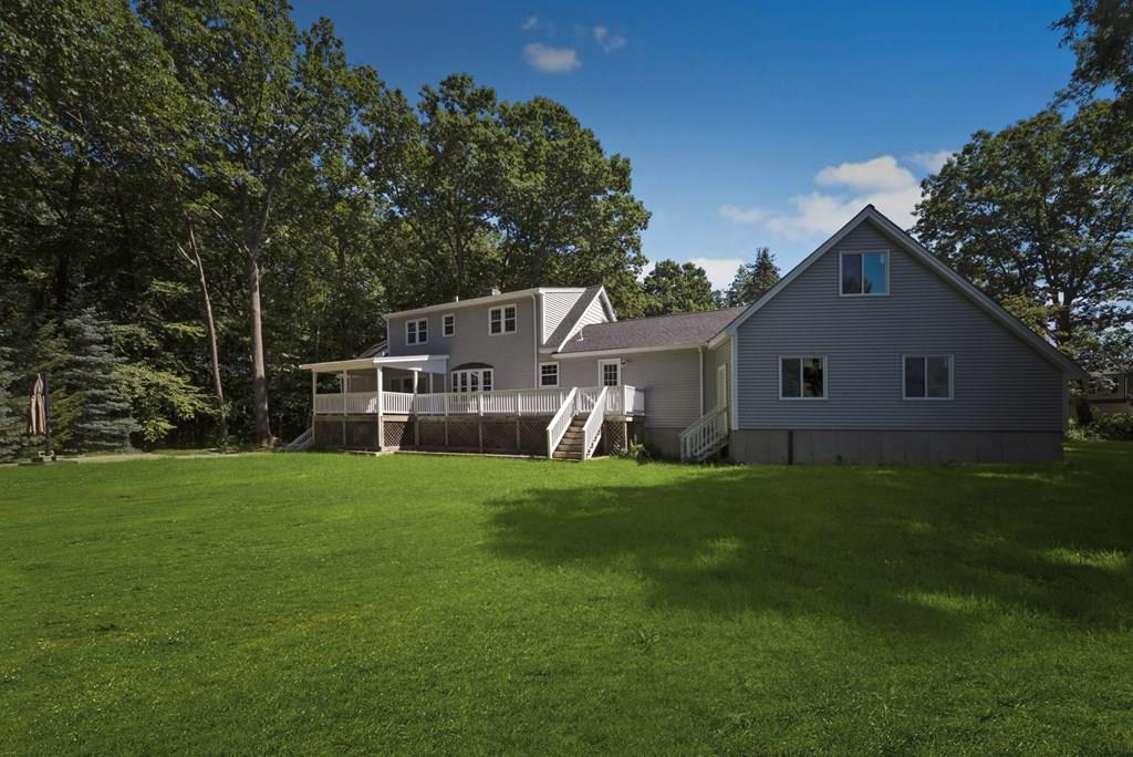 17 Claire Road Amesbury, MA 01913 - Photo 4 of 39