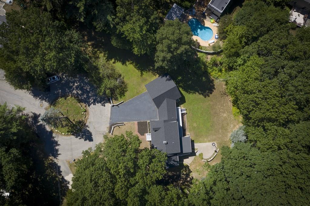 17 Claire Road Amesbury, MA 01913 - Photo 7 of 39