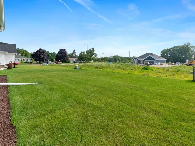 $470,000 | 1339 Wolf Run, Manitowoc, WI 54220