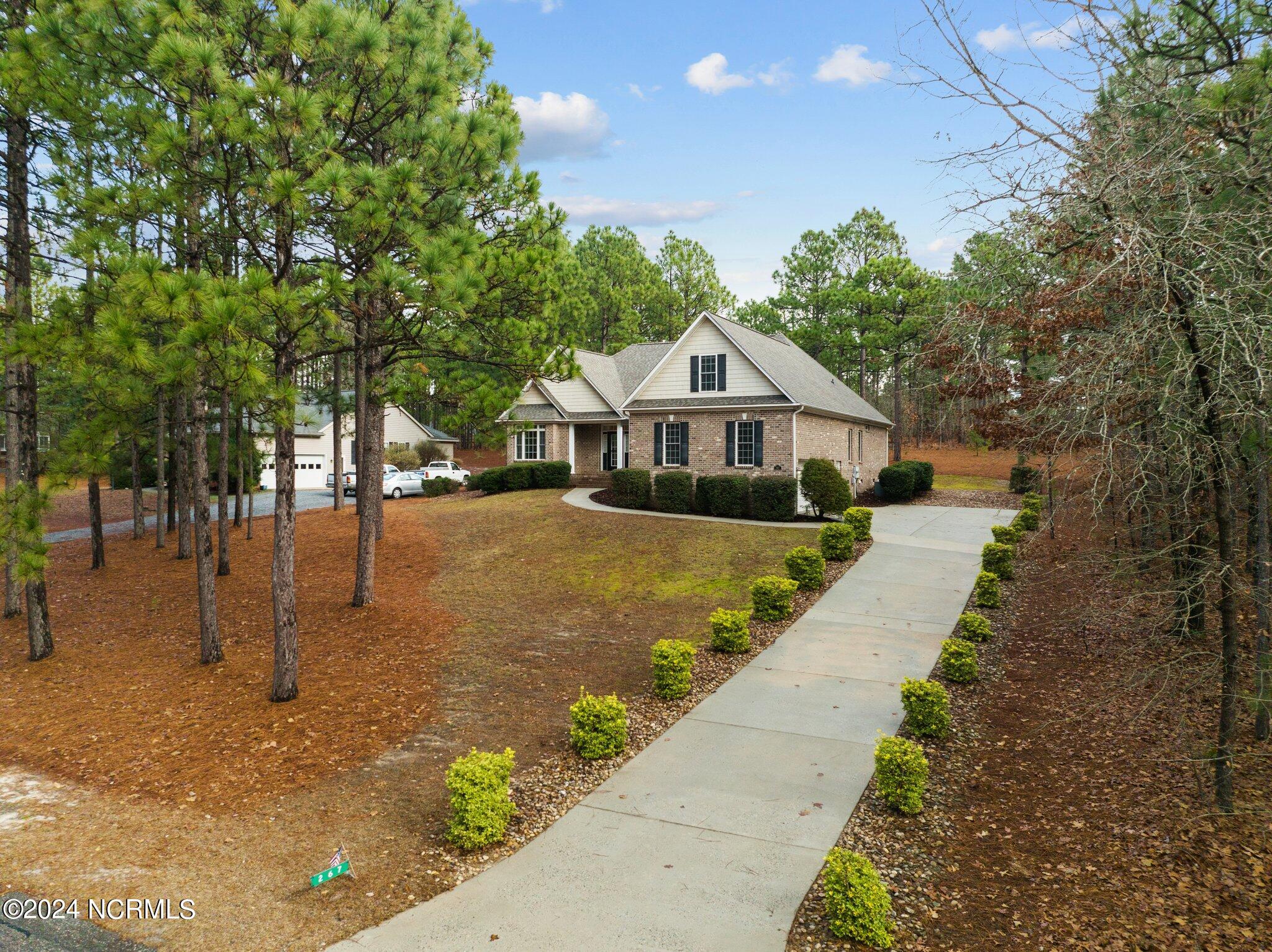 267 Longleaf Drive West End, NC 27376 - Photo 2 of 49 1000003175