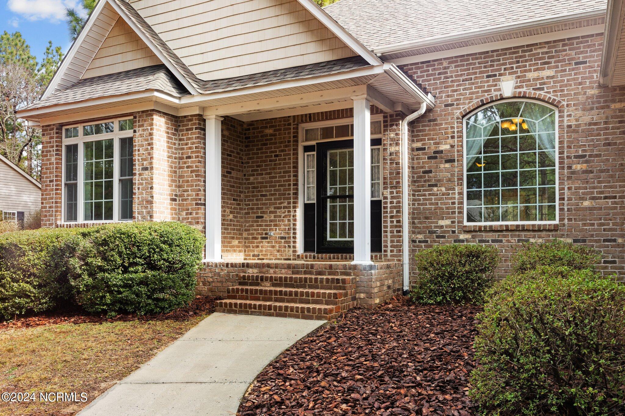 267 Longleaf Drive West End, NC 27376 - Photo 3 of 49 1000003174