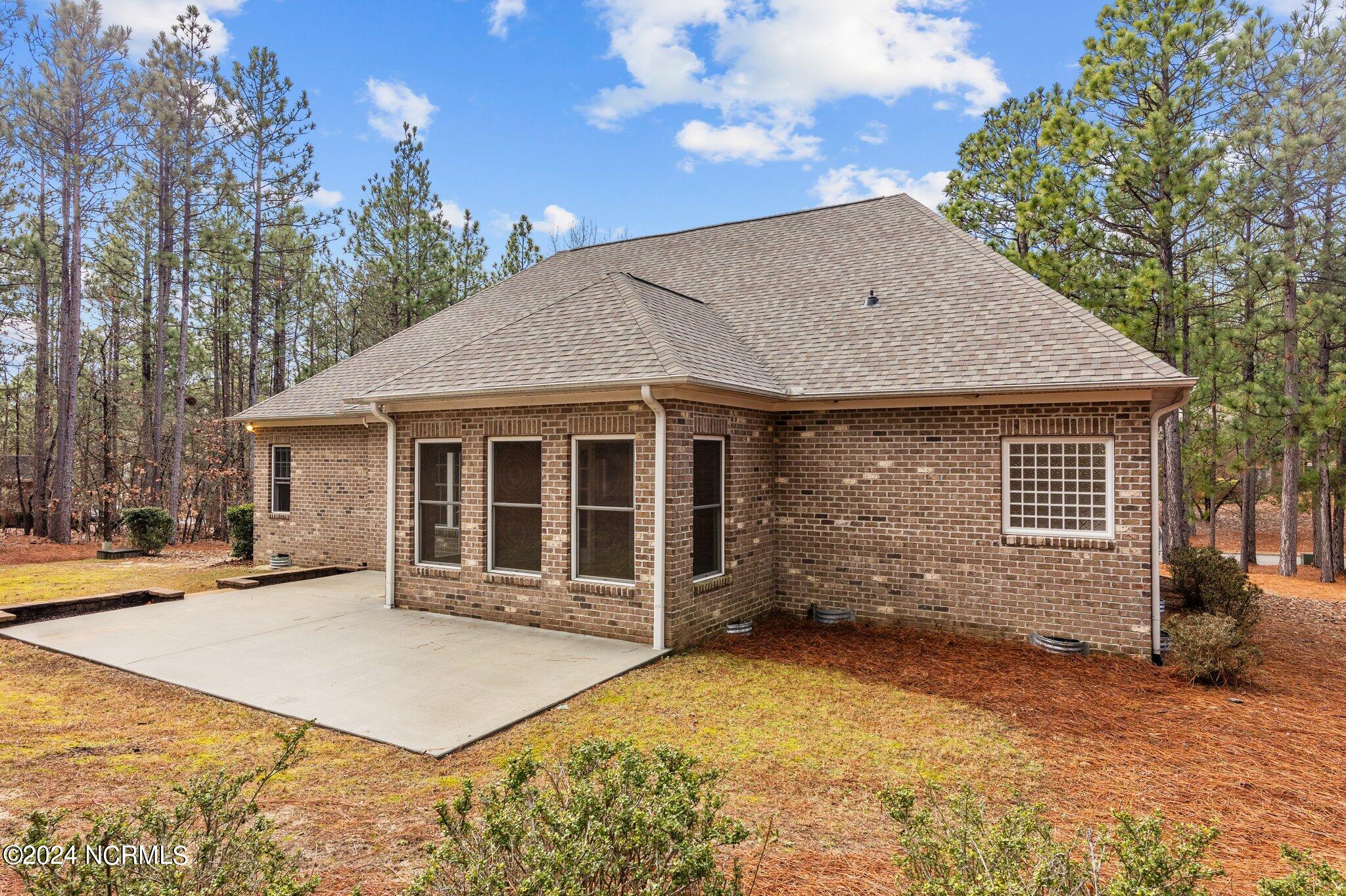 267 Longleaf Drive West End, NC 27376 - Photo 40 of 49 1000003173