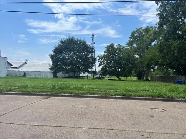 a view of a green field