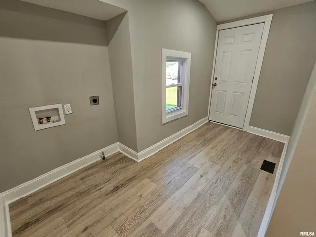 $164,500 | 309 West 11th Street, Metropolis, IL 62960