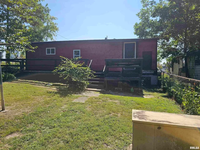 $164,500 | 309 West 11th Street, Metropolis, IL 62960