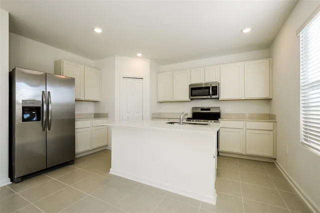 $2,245 | 4829 Katrina Drive, Haines City, FL 33844