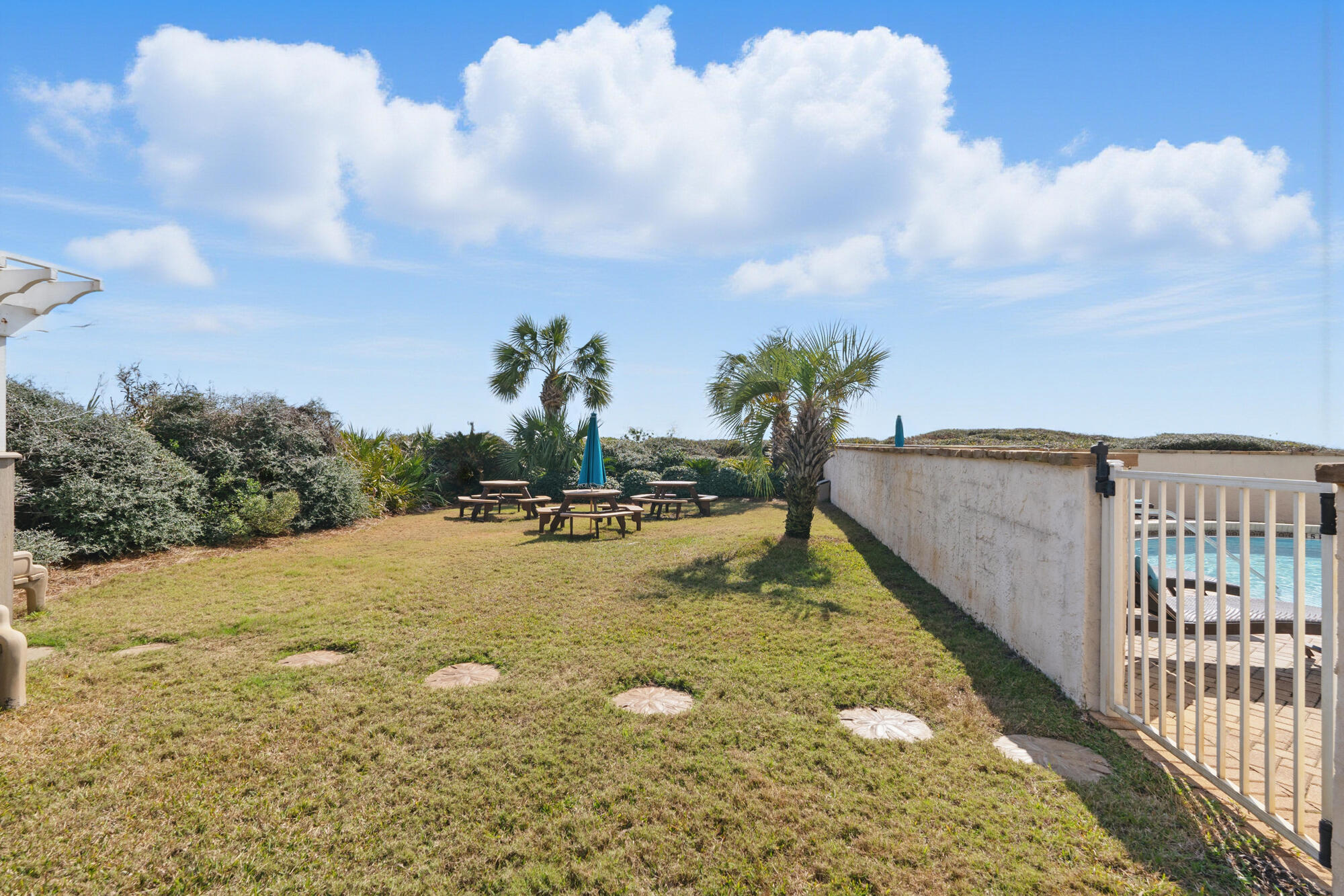 3768 East County Highway 30A, Unit 306 Santa Rosa Beach, FL 32459 - Photo 35 of 43 Picnic Area