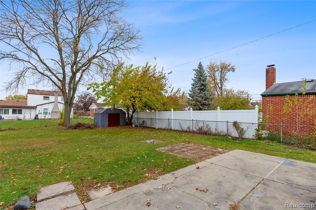 36698 Rolf Street Westland, MI 48186 - Photo 28 of 34