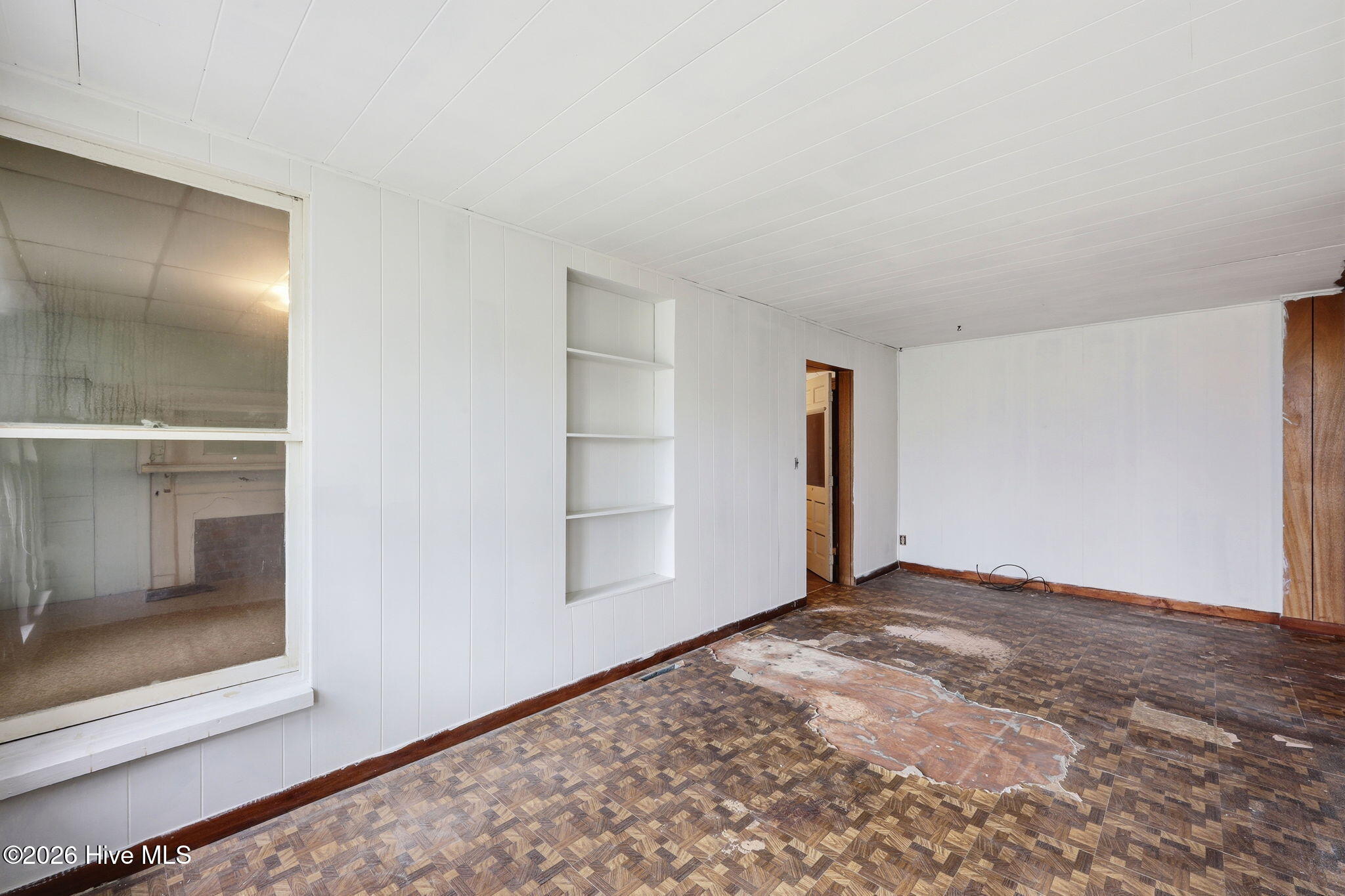 211 Pollock Street Pollocksville, NC 28573 - Photo 11 of 40 Dining Room