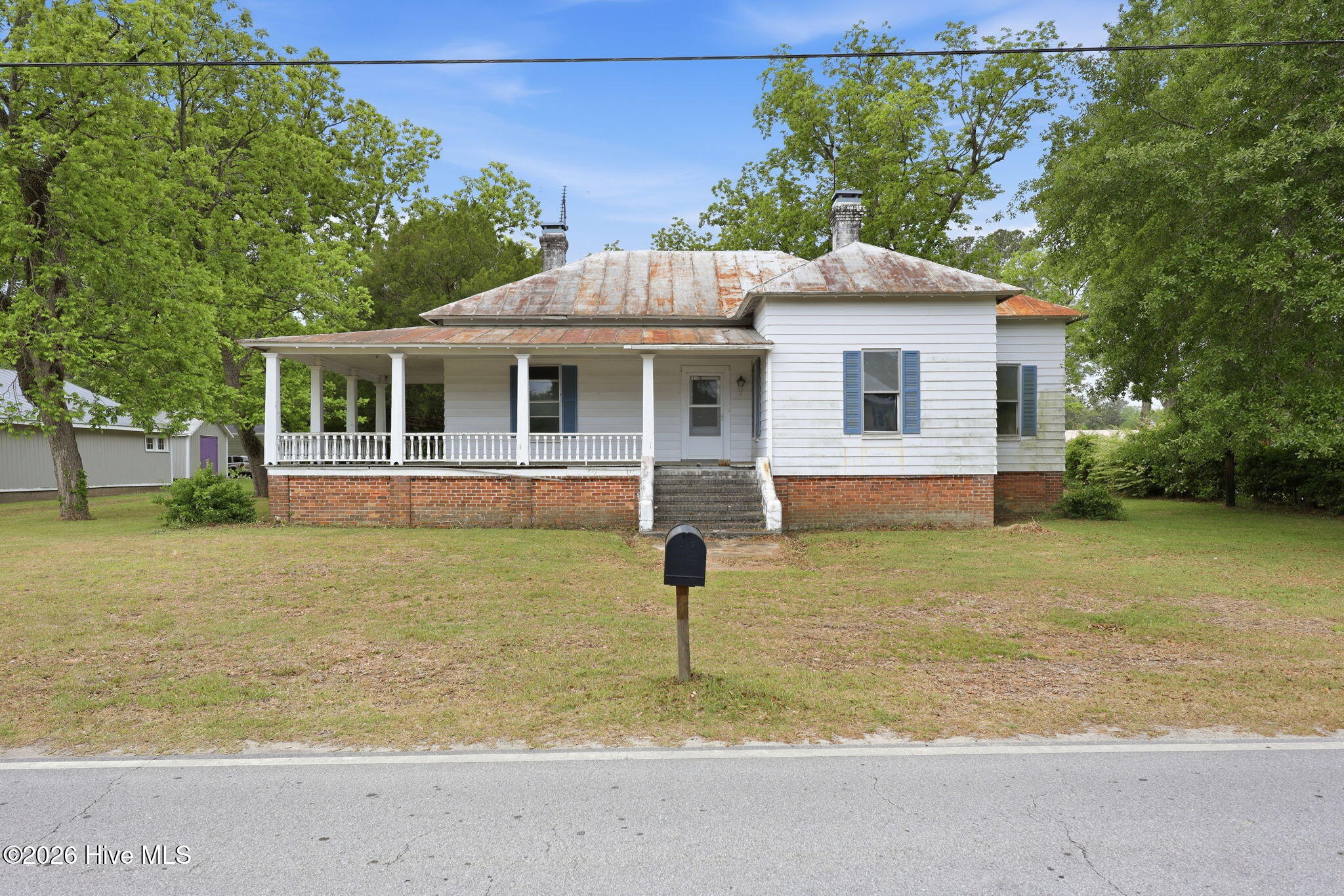211 Pollock Street Pollocksville, NC 28573 - Photo 28 of 40 Front Elevation