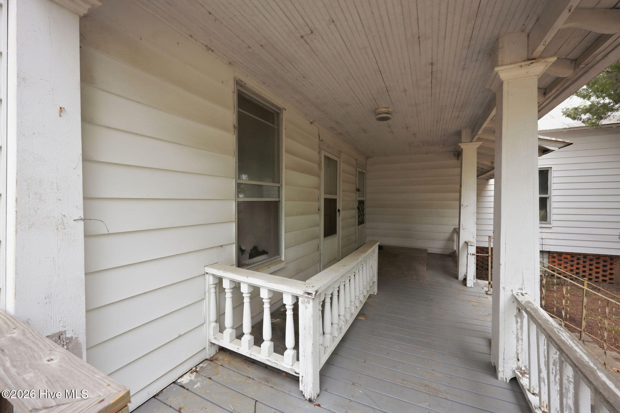 211 Pollock Street Pollocksville, NC 28573 - Photo 32 of 40 Back Porch
