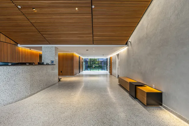 $1,115,000 | 21-30 44th Drive, Unit 6I | Long Island City