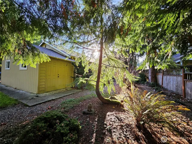 $534,900 | 1121 East Old Ranch Road, Allyn, WA 98524