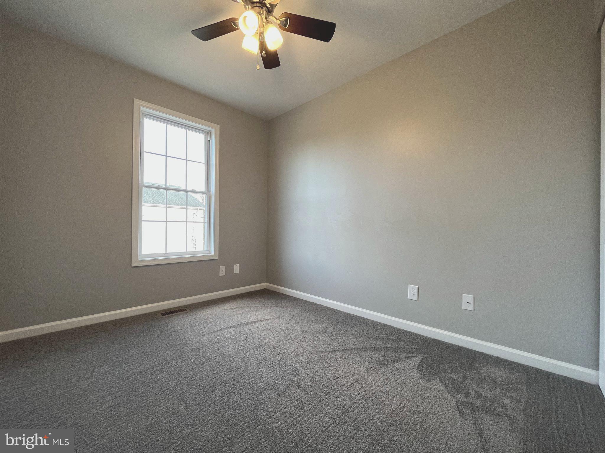 115 E Road Martinsburg, WV 25404 - Photo 11 of 23 117 East Rd