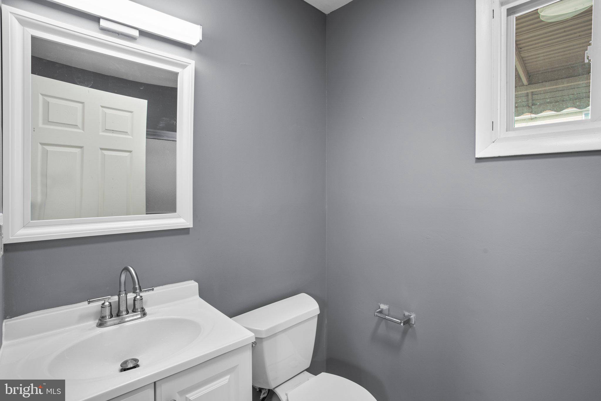1251 Sulphur Spring Road Baltimore, MD 21227 - Photo 14 of 30 Main Level Bathroom