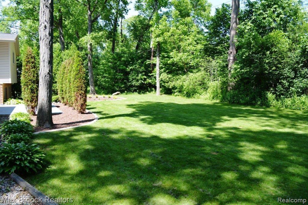6983 North Springridge Road West Bloomfield, MI 48322 - Photo 26 of 26