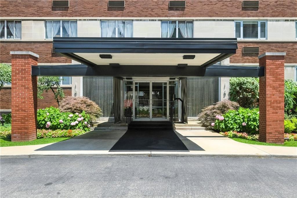 128 North Craig Street, Unit 802 Pittsburgh, PA 15213 - Photo 1 of 37