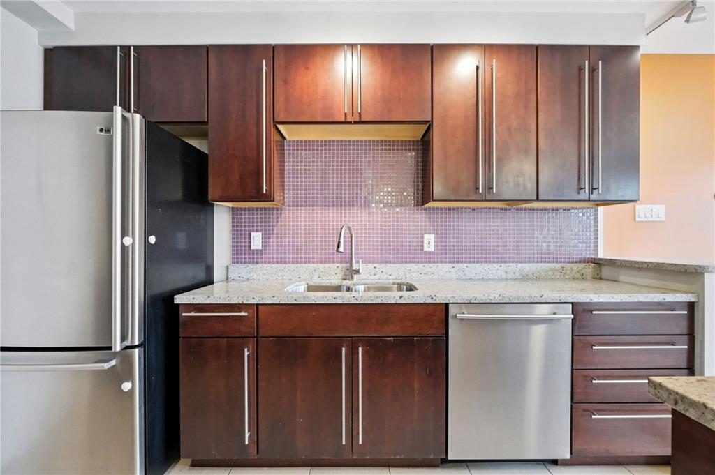 128 North Craig Street, Unit 802 Pittsburgh, PA 15213 - Photo 13 of 37