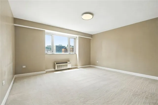 $285,000 | 128 North Craig Street, Unit 802, Pittsburgh, PA 15213