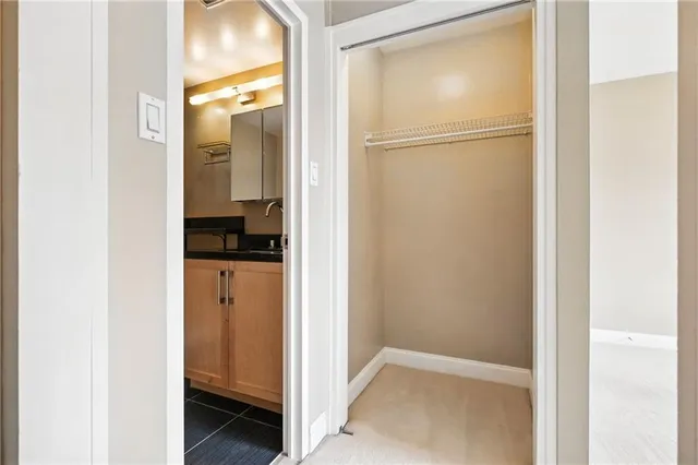 $285,000 | 128 North Craig Street, Unit 802, Pittsburgh, PA 15213