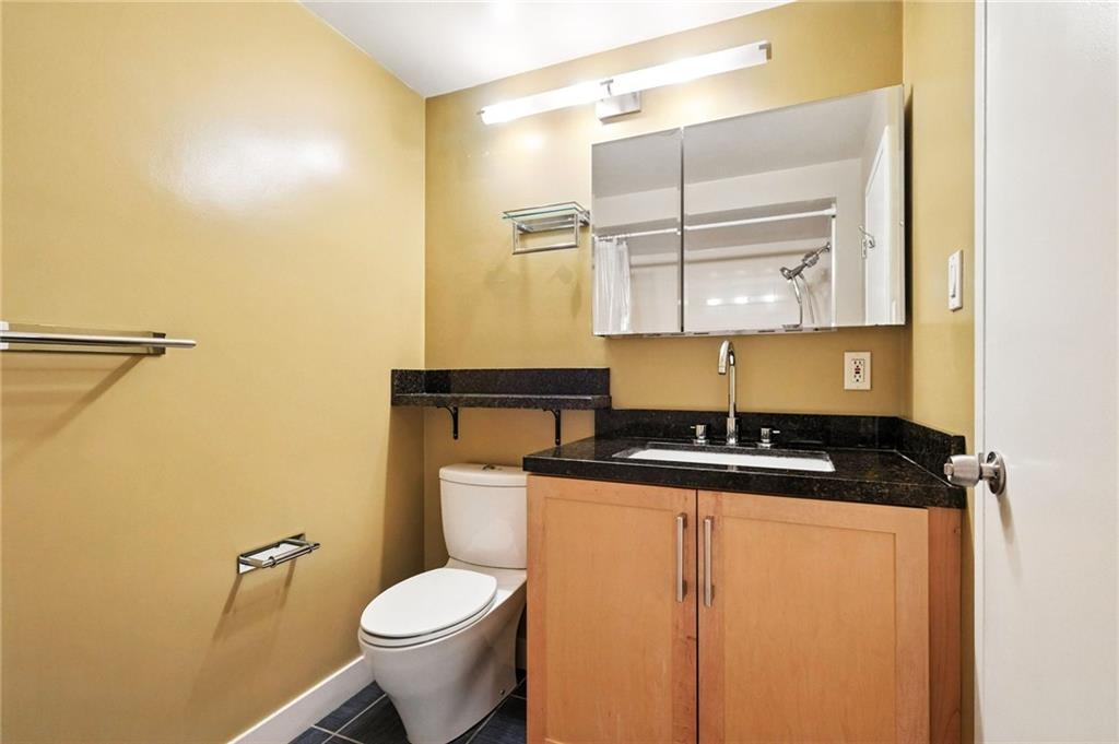 128 North Craig Street, Unit 802 Pittsburgh, PA 15213 - Photo 20 of 37