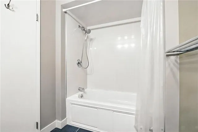 $285,000 | 128 North Craig Street, Unit 802, Pittsburgh, PA 15213