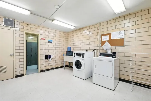 $285,000 | 128 North Craig Street, Unit 802, Pittsburgh, PA 15213