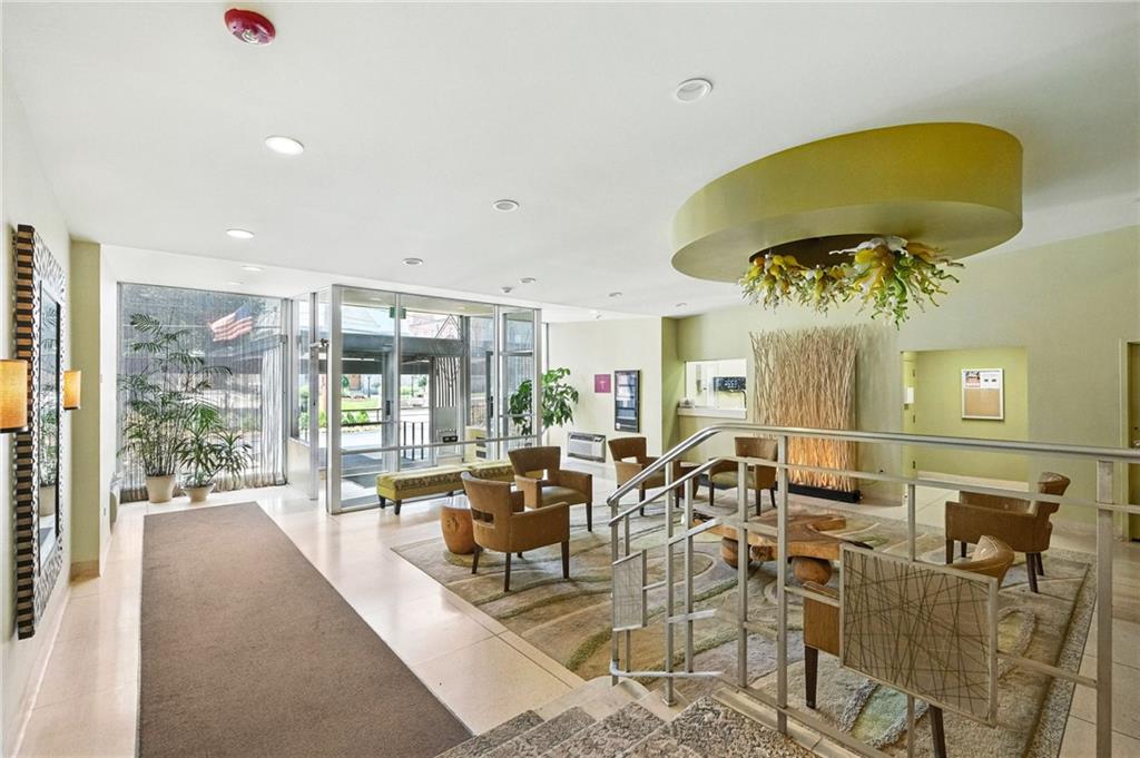 128 North Craig Street, Unit 802 Pittsburgh, PA 15213 - Photo 33 of 37