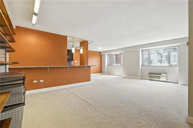 $285,000 | 128 North Craig Street, Unit 802, Pittsburgh, PA 15213