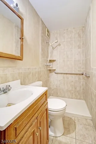 $675,000 | 5 Vincent Drive, Parsippany, NJ 07054