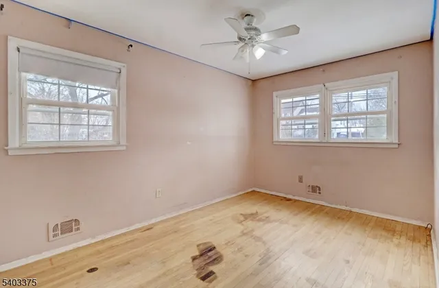 $675,000 | 5 Vincent Drive, Parsippany, NJ 07054