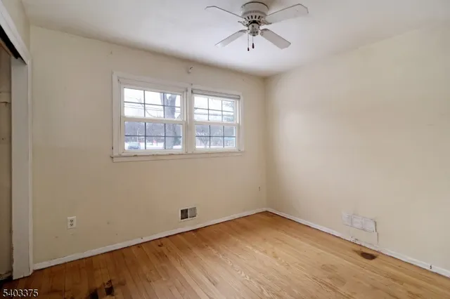 $675,000 | 5 Vincent Drive, Parsippany, NJ 07054