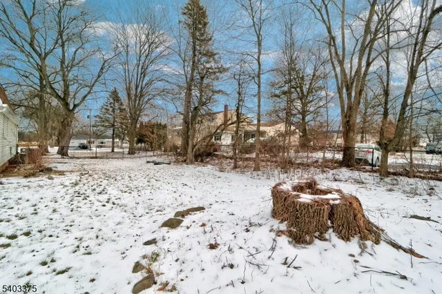 a view of an empty room with window
