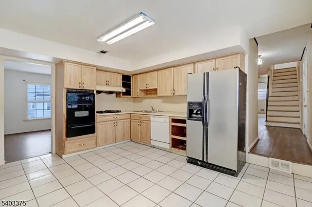 $675,000 | 5 Vincent Drive, Parsippany, NJ 07054