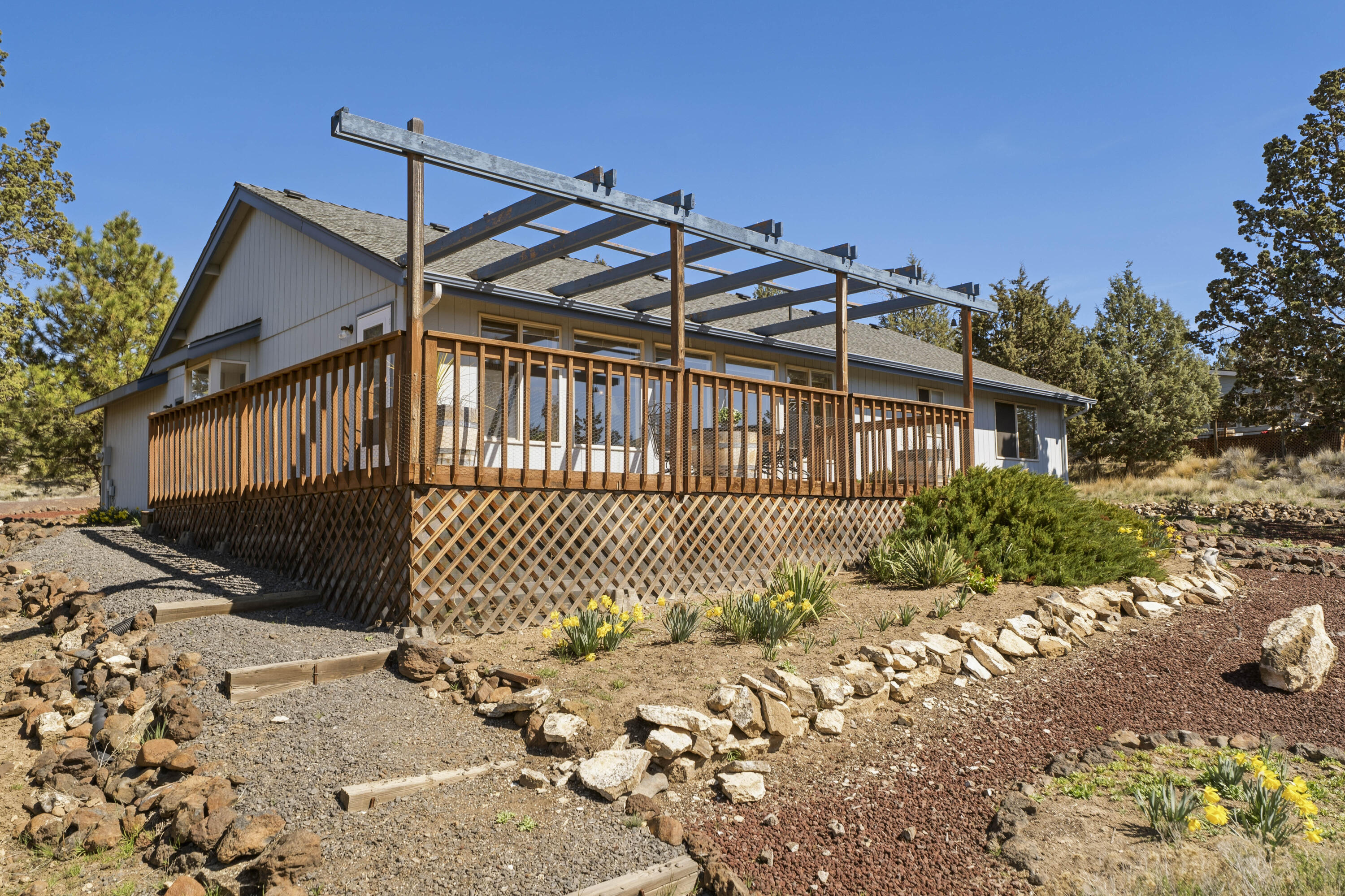 8449 Southwest Shad Road Terrebonne, OR 97760 - Photo 30 of 46 31-Exterior