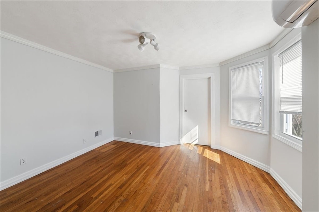 528 Ferry Street Everett, MA 02149 - Photo 12 of 32