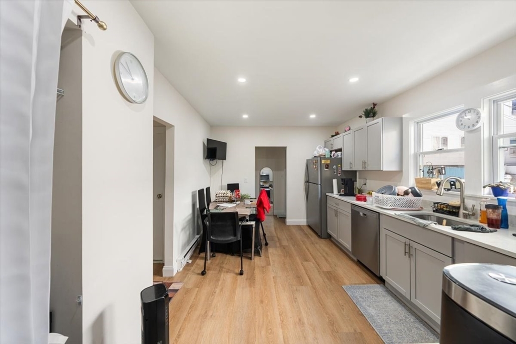 528 Ferry Street Everett, MA 02149 - Photo 22 of 32