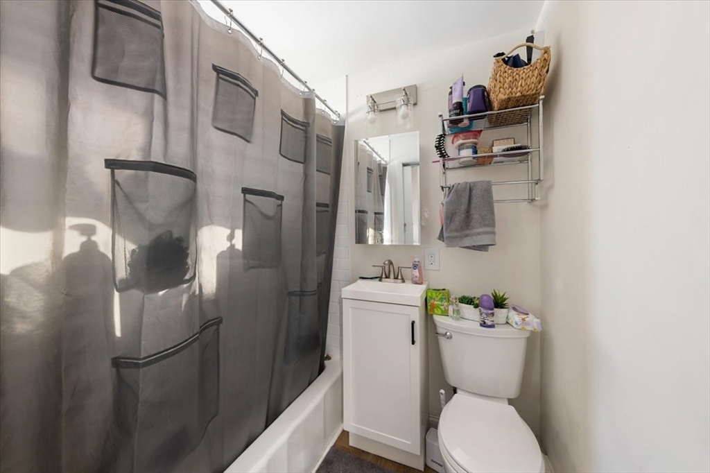 528 Ferry Street Everett, MA 02149 - Photo 26 of 32