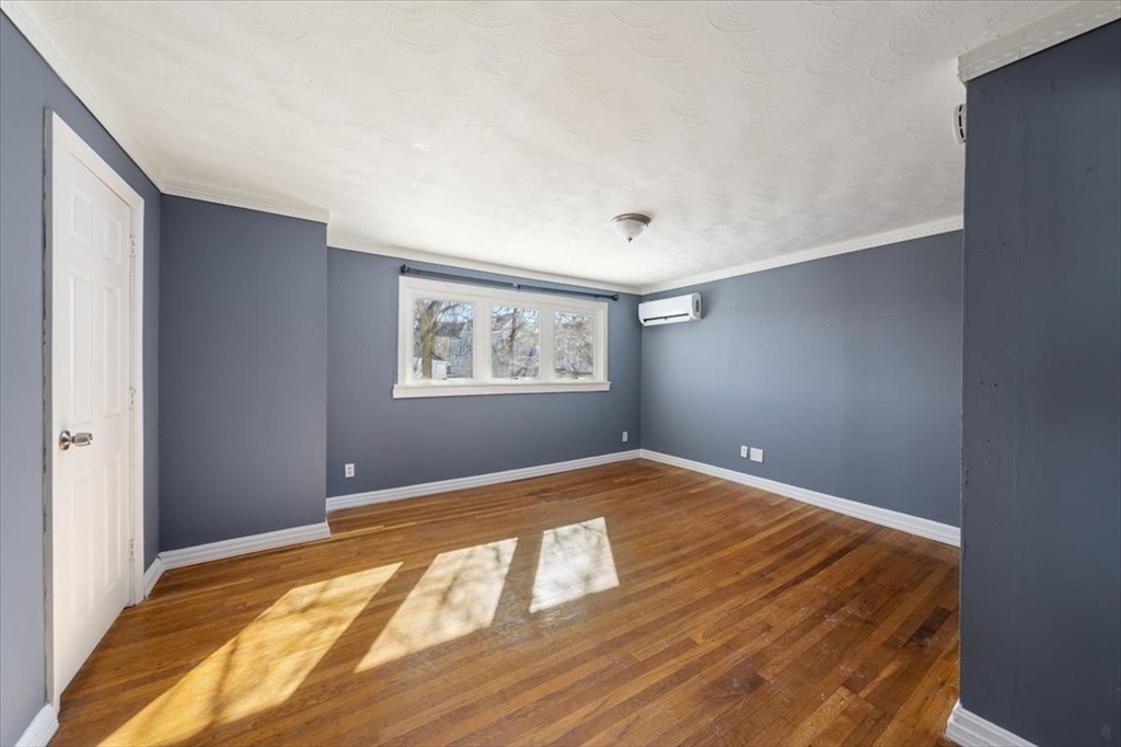 528 Ferry Street Everett, MA 02149 - Photo 8 of 32