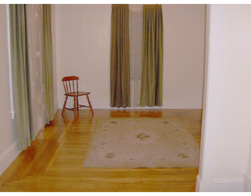100 Littleton Street Springfield, MA 01104 - Photo 4 of 11