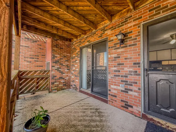 $140,000 | 16486 Clarkson Drive, Fraser, MI 48026