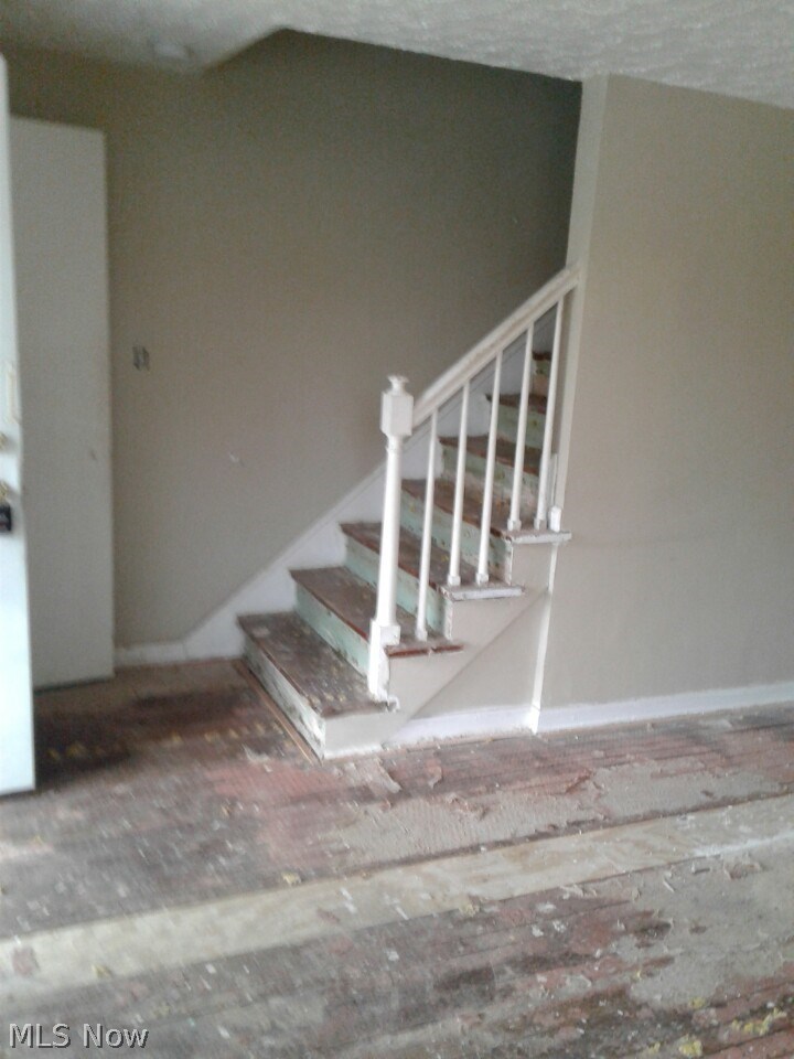 3389 Sutton Road Cleveland, OH 44120 - Photo 2 of 6