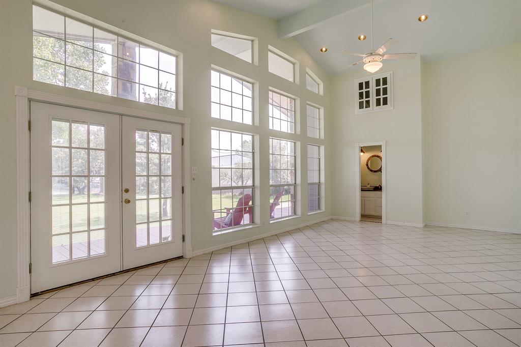 11484 Moran Road Azle, TX 76020 - Photo 16 of 40