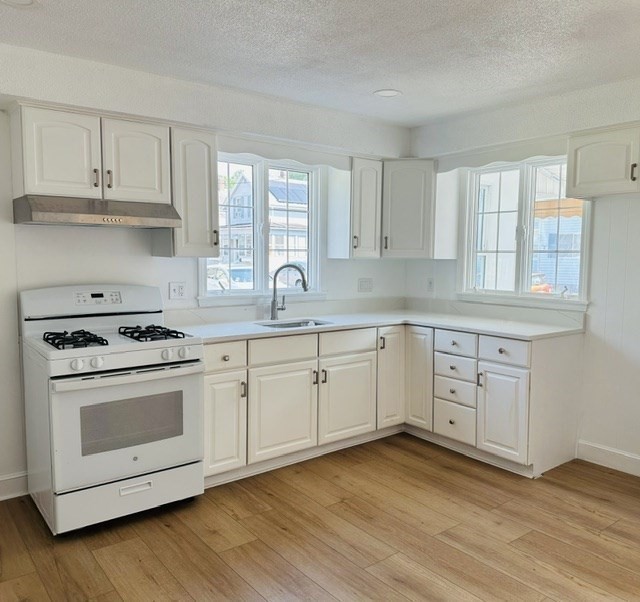 159 Ludlam Street Lowell, MA 01850 - Photo 10 of 27