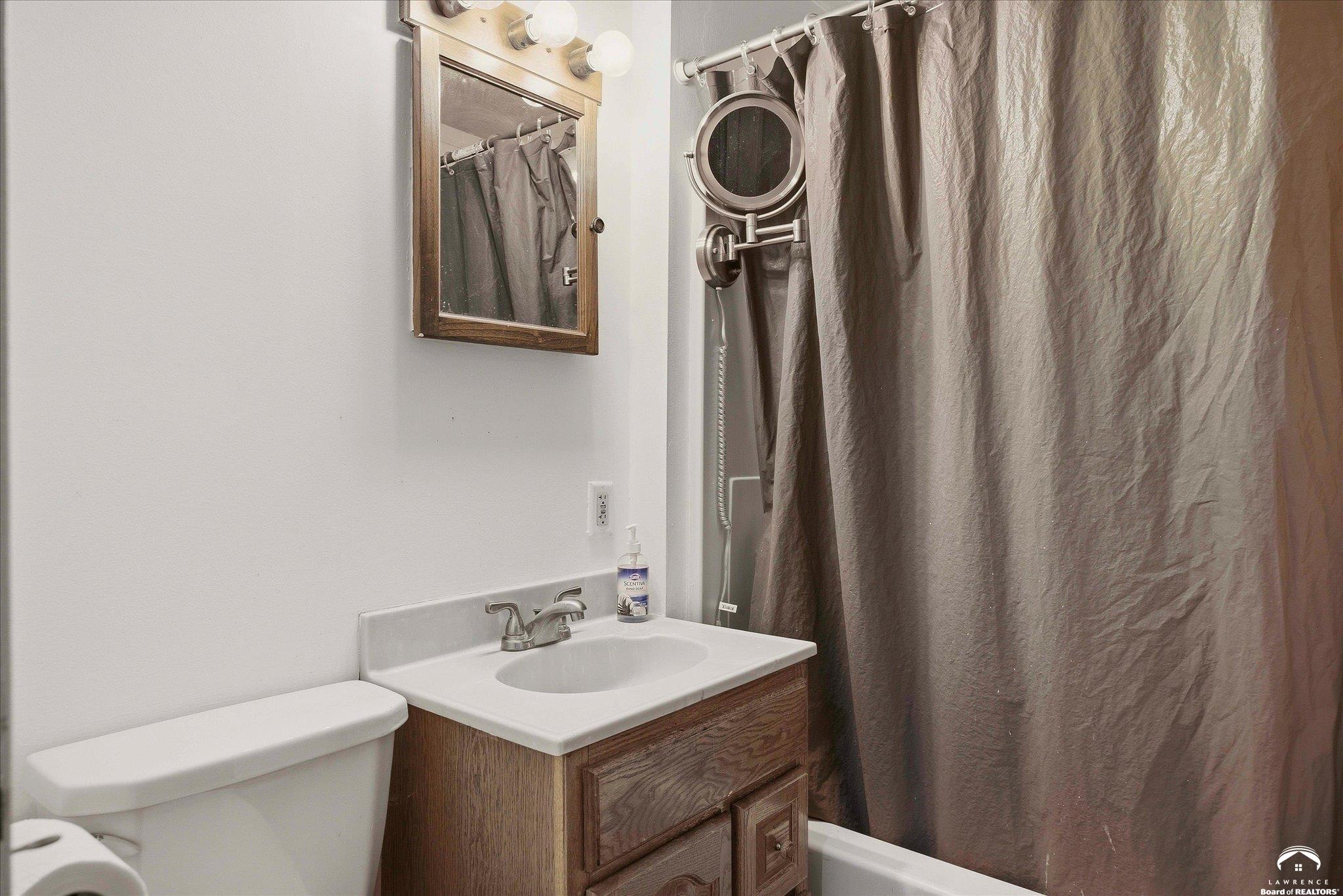 1945 North 900 Road Eudora, KS 66025 - Photo 21 of 32 Gallery Image 21